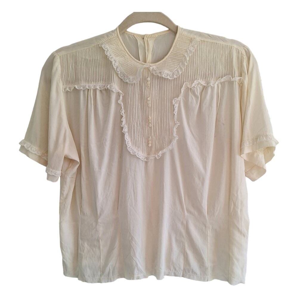 Vintage Handmade Small Cropped Peasant Blouse Short Sleeve & Lace Detail